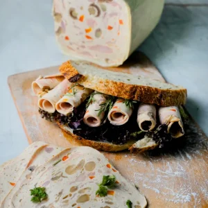 کالباس مرغ و قارچ اسلایس